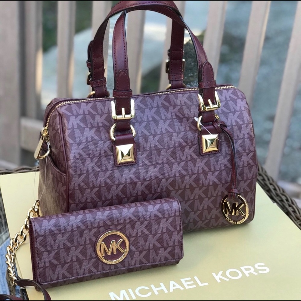 Authentic Michael Kora Grayson purse & wallet